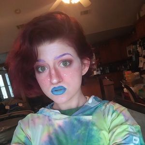 Meet your Posher, Alexandra